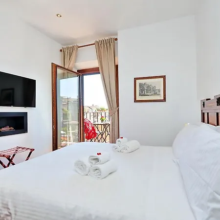 Konukevi Terrazze Navona 4*